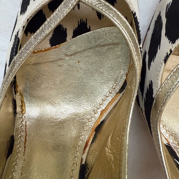 Casadei Gold and Black Leopard Print Sandals with Strappy Design - Picture 3 of 7